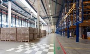 Nettoyage entrepôt logistique par MMH Propreté
